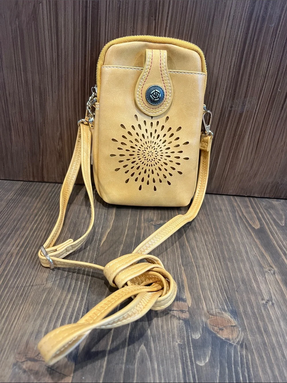 Aphison Cellphone Crossbody Bag